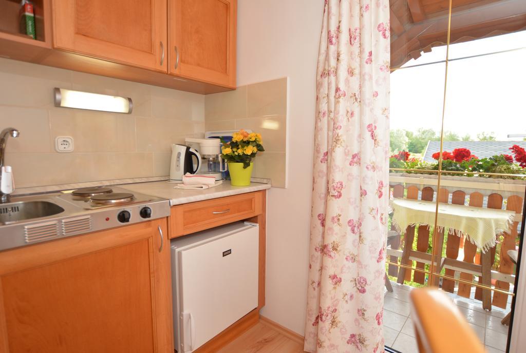 Viragoskert Apartman Hévíz 客房 照片