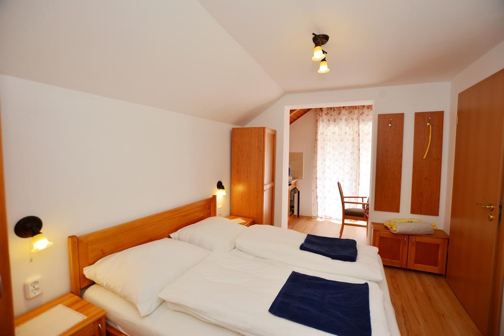 Viragoskert Apartman Hévíz 客房 照片