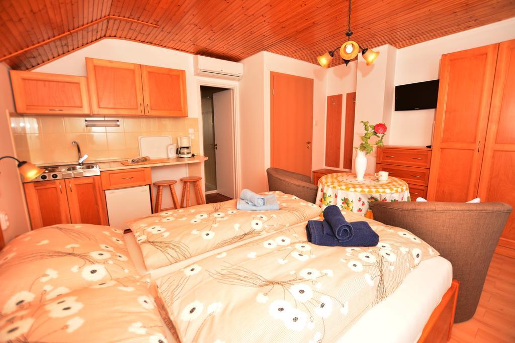 Viragoskert Apartman Hévíz 客房 照片