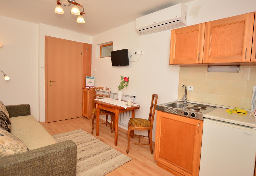 Viragoskert Apartman Hévíz 客房 照片