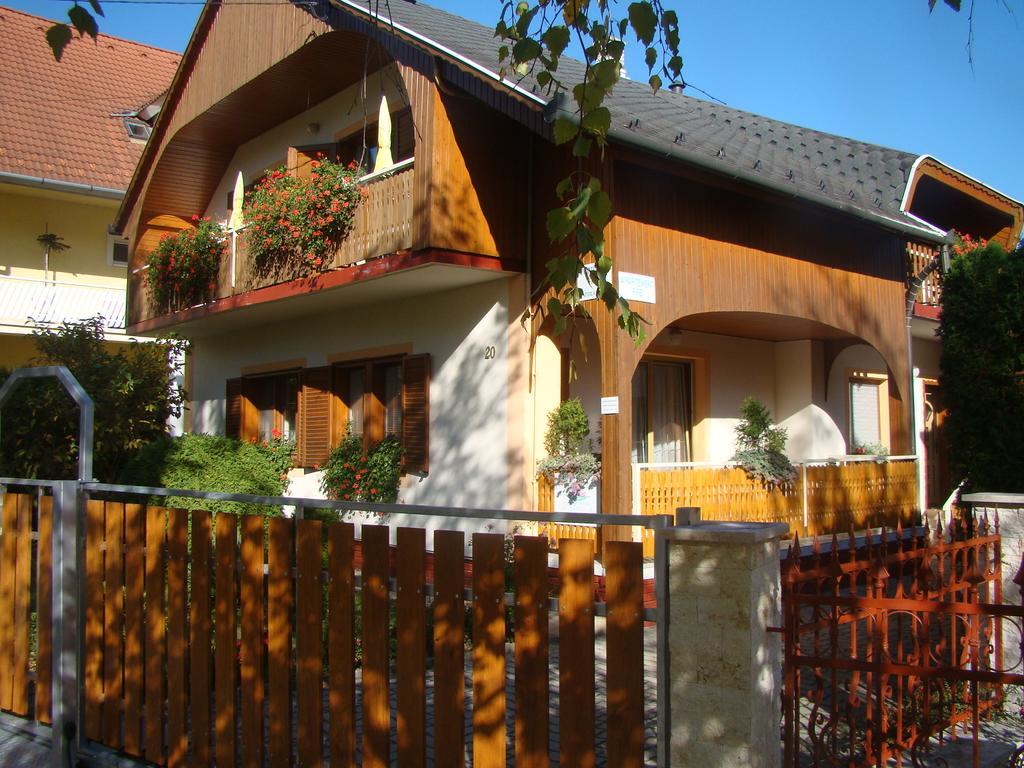 Viragoskert Apartman Hévíz 外观 照片