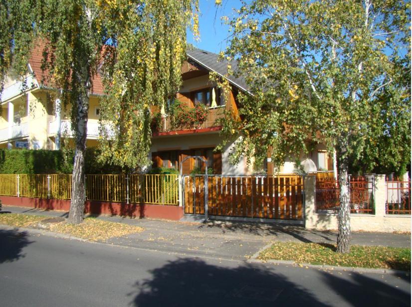 Viragoskert Apartman Hévíz 外观 照片